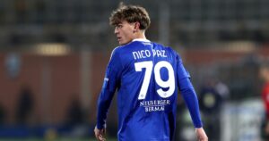 Tottenham bị Nico Paz khước từ