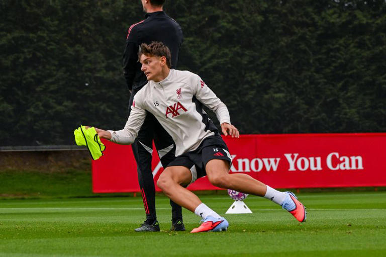 Liverpool không vội trong thương vụ Guehi