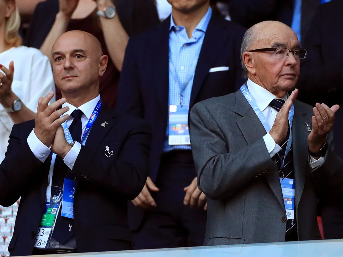 Tottenham có thể đổi chủ sau khi Daniel Levy bất ngờ ra đi?
