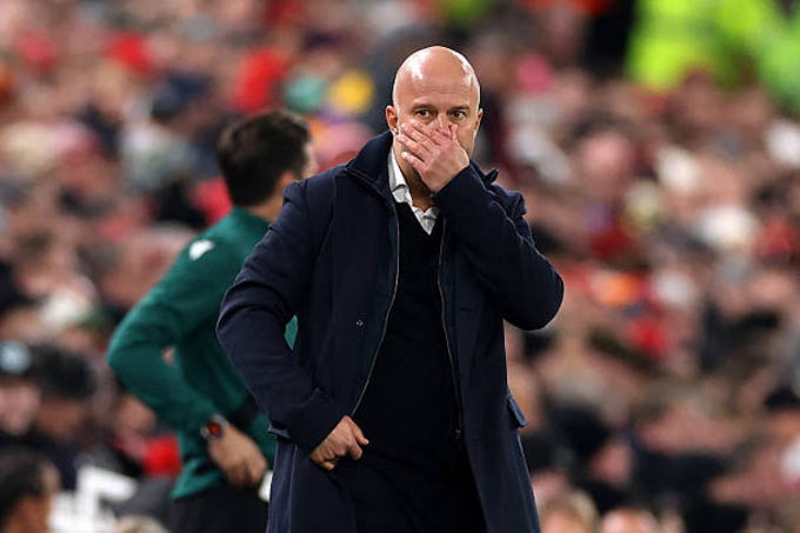 Liverpool chìm trong khủng hoảng dưới thời Arne Slot