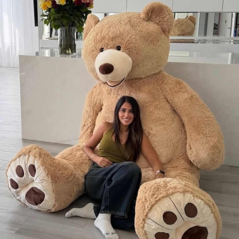 Messi dành tặng vợ quà Valentine “khổng lồ” 