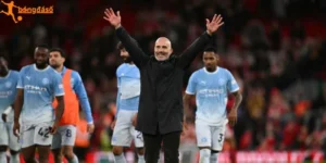 HLV Maresca cùng Haaland ăn mừng chiến thắng cách biệt trước Liverpool