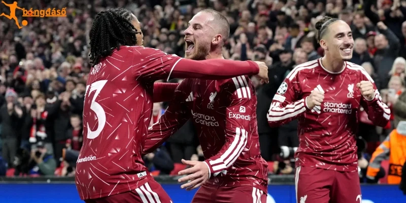 Liverpool thi đấu thăng hoa sau khi thay đổi thế trận